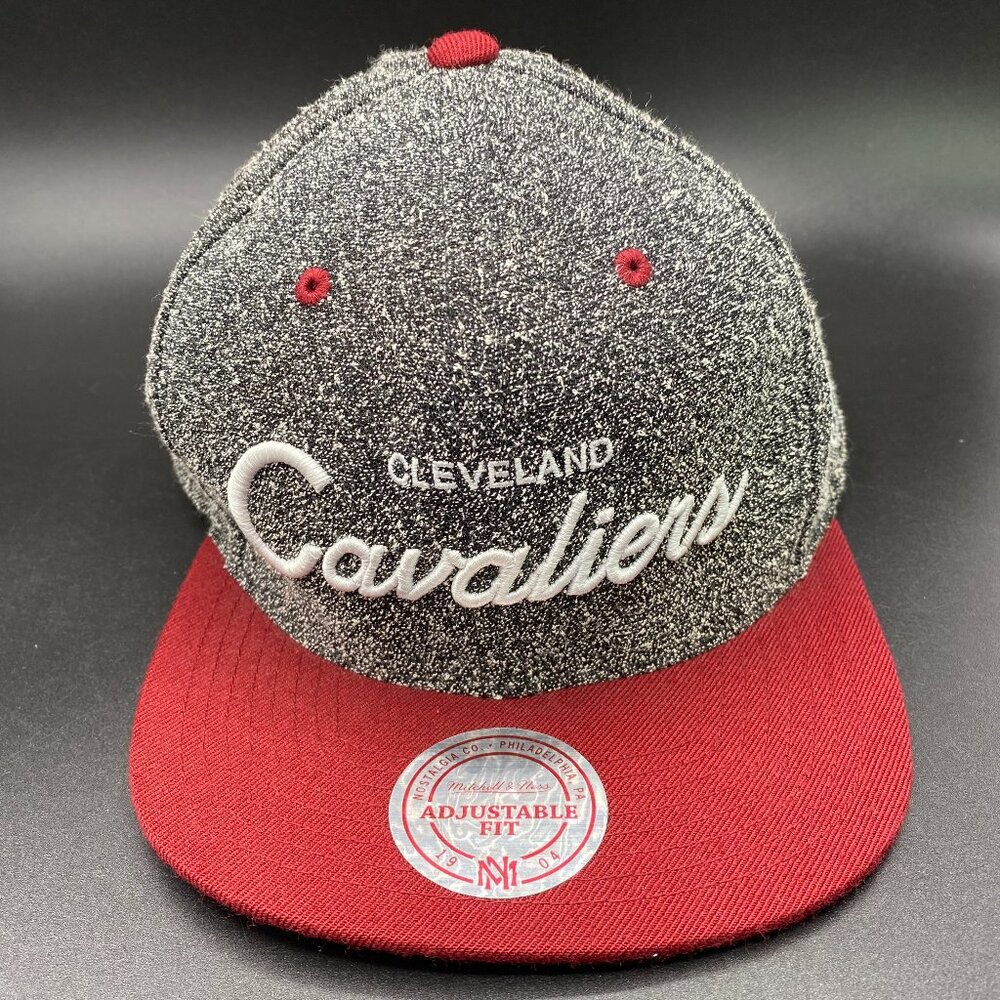 Cleveland Cavaliers Adjustable Snapback Cap Hat Men OS Gray Red Mitchell & Ness